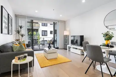 Image de Luxe 2br Oasis at The Vista