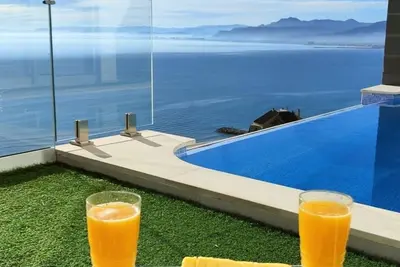 Image de Villa con Vistas Impresionantes