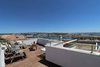 Image de Appartement 'Apartamento Vista Marina' avec vue sur la mer, terrasse privée et Wi-Fi