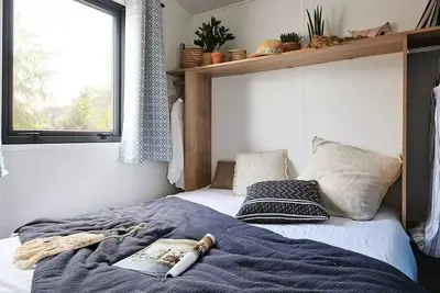 Image de Chalet Zénitude - 21m² - 2 chambres - sans sanitaires 5 personnes