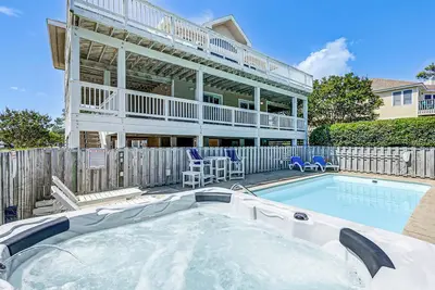 Image de Place in the Sun | 1950 ft to the beach | Private Pool, Hot Tub, and Community Pool