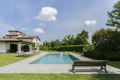 Image de Maison de vacances privée avec piscine privée, climatisation, Wifi, Tv, patio, vue panoramique