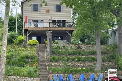 Image de Summer '26 Monthly Rental Lakefront Home Ann Arbor/Chelsea/Dexter & Rec Trails