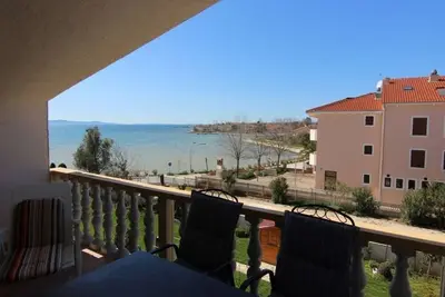 Image de Appartement de deux chambres prés de la plage Privlaka, Zadar (A-22380-b)