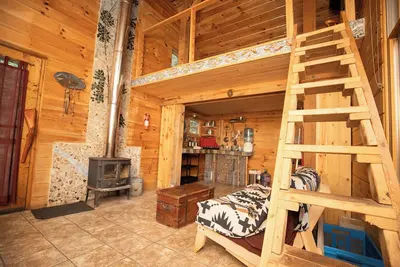 Image de Split Rock ~ Our newest off-grid cabin w/ stained glass art!