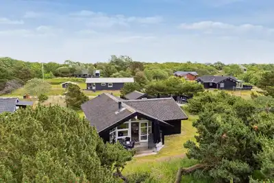 Image de \"Ubbe\" - 800m from the sea by Interhome