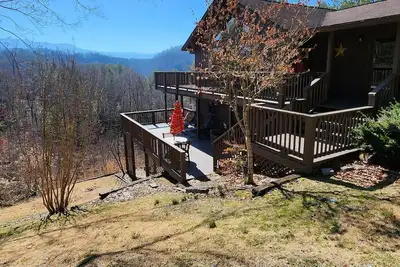 Image de 10 Br Sevierville Cabin | 9 Min to Dollywood