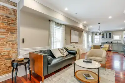 Image de Charming Baltimore Getaway ~ 1 Mi to Downtown!