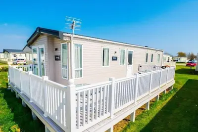 Image de Mp639 - Camber Sands Holiday Park - 3 Bedroom / Sleeps 8 - Large gated decking - Close to facilities