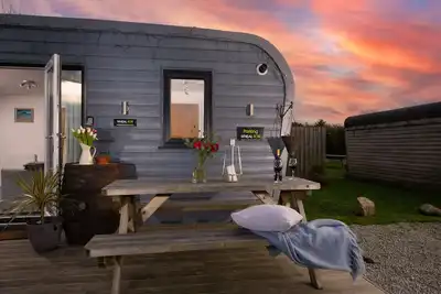Image de Wheal Tor Lodge, pet friendly, with a garden in Helston