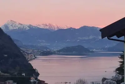 Image de Vista Dolce Isola Onda _ Lakeview Pool, Terrace & Garden Apartment