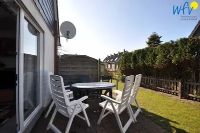 Image de Zwei Separate Schlafzimmer, Wunderschöne Terrasse und Großer Garten!