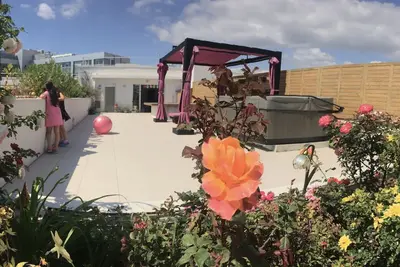 Image de Superbe appartement, grande terrasse, jacuzzi et vues