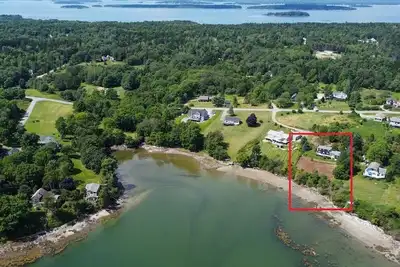 Image de Oceanfront 1 Acre Estate on Casco Bay!