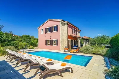 Image de Villa Olive Tree by Villa Plus