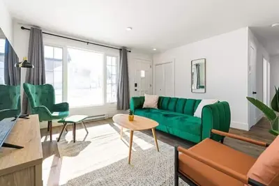 Image de Champlain 3bdrm - Wifi - King Bed