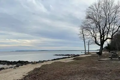 Image de Our Bay House-Your Home Away from Home