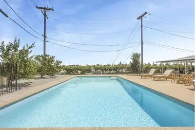 Image de Oasis in ❤️ of Clovis with Pool
