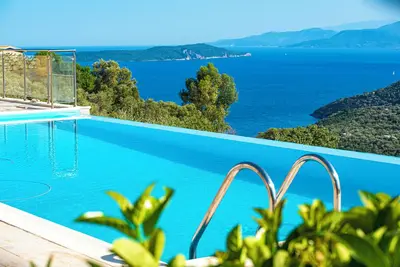 Adamas Villa - Gorgeous Villa for large groups