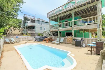 Image de Beautiful beach house near the Currituck Club golf course in Corolla, Nc!