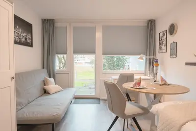 Image de Zentral nah Mhh Terrasse Komfort - 1-Zimmer-Apartment Boxspringbett, Schlafsofa