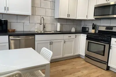 Image de A Normal Townhouse 2 Bed 1. 5 Bath 1 Mile To Isu