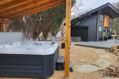 Image de Enchanting retreat nestled in the heart of nature. Your ideal getaway awaits!