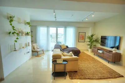 Image de Luxury&stylish 2bedroom seafront, balcony Gogzr-4