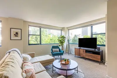 Image de Convenient Old Town 2br w/ Gym, Bbq & Lounge, nr Park, by Blueground