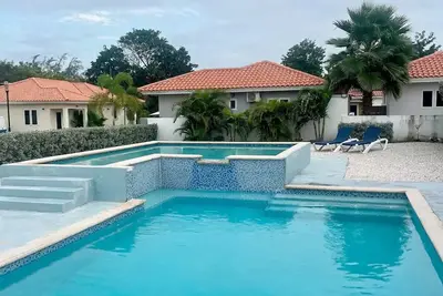 Image de Entire home in resort with pool
