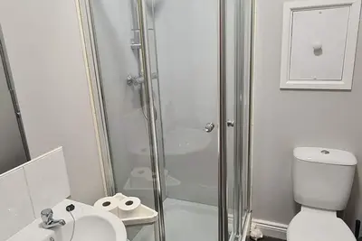 Image de Waterworks En Suite Rooms with Private Living Room