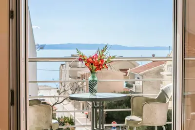 Appartement de deux chambres avec le balcon et la vue sur le mer Tucepi, Makarska (A-22384-e)