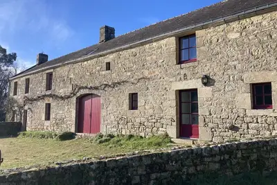 Image de Petit logement de charme dans une ancienne ferme bretonne, à 5 minutes du port