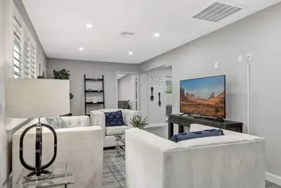 Image de Stylish South Scottsdale Stay Near Asu