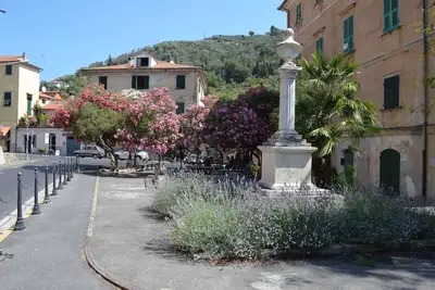 Image de Newly renovated old building apartment over two floors with roof terrace, in sta