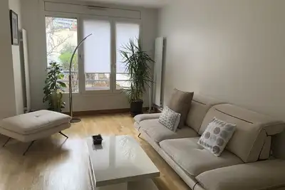 Image de Appartement 3 Chambres / 2 sdb + Terrasse - Courbevoie Secteur Paris La Défense