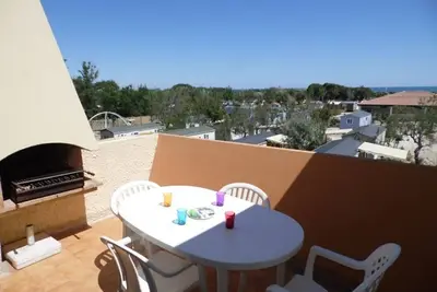 Image de Appartement studio cabine mezzanine, 4-6 couchages, parking privé, proche plage