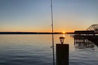 Image de Lakefront &Wine Trails: Little Blue Cottage Flx