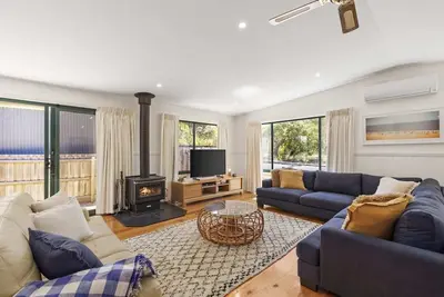 Image de Charming Cedar Cottage