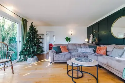 Image de Peak retreat, sleeps 12 - fun, fires & friends