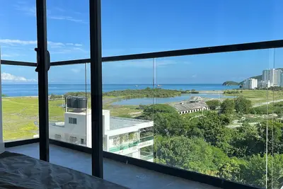 Image de Studio-loft with amazing view to the ocean and mountains.