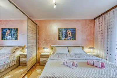 Image de Apartment Cerin with Balcony