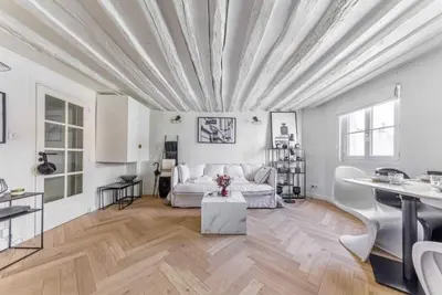 Image de Appartement de Standing Dans le Centre Historique de Paris