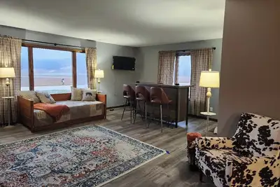 Image de The Farm in Volga sits on 7 acres w/ a pond!