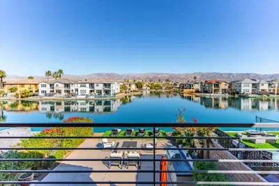 Modern Lakeside 4 Bedroom Designer Villa