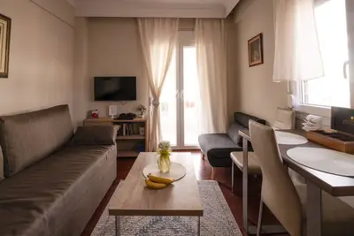 Image de Cozy 2-bedroom apartment, near the beach, WiFi, Ac in beautiful Nea Kallikratia