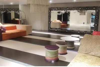 Image de Aveline Suites 1br-SkyscraperACQUA-Makati-gym-pool