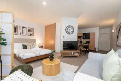 Image de New to Vrbo: Stylish Studio Apt | 2 mins to Kingston Foreshore!