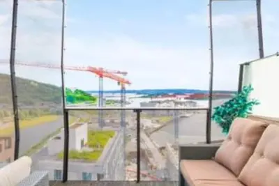 Image de Super Central Designer Penthouse at 19th Floor With Amazing View!