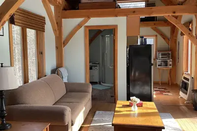 Image de Cozy Timberwood cottage on 75 acres of privacy.